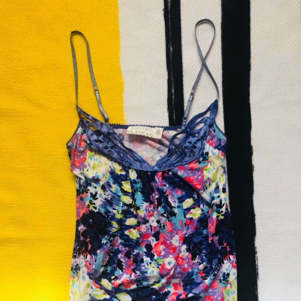 Artsy tank